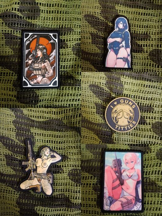 Zestaw naszywek z Military Girls