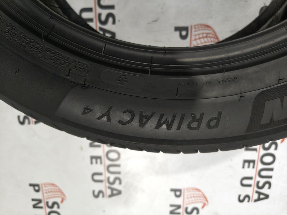 2 pneus semi novos 225-55R17 Michelin - Oferta dos Portes