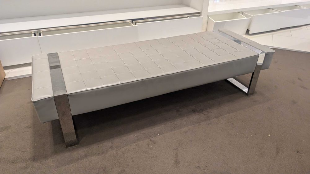 Banco / Chaise de Design Premium Inox (2 Metros) - Estado Impecável