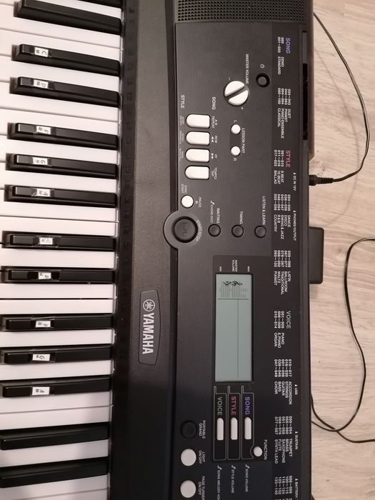 Keyboard marki YAMAHA