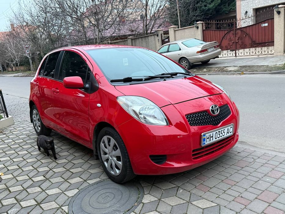 Продам  Toyota Yaris АВТОМАТ Газ-Бензин