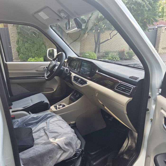 Електробус  грузопассажир