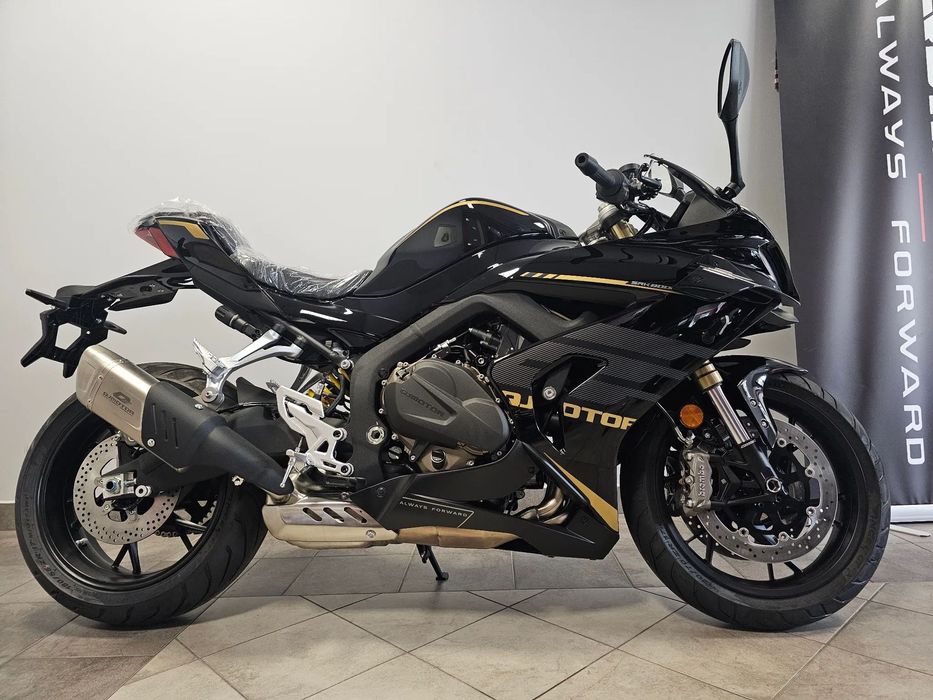 QJMOTOR SRK 800RR QJMOTOR SRK800RR czarny 2025 aluminiowa rama WYPRZEDAŻ