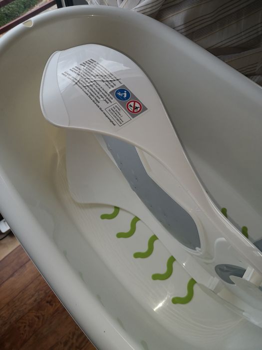 Cadeira refeição Bebé confort, Esterilizador biberões, Banhei