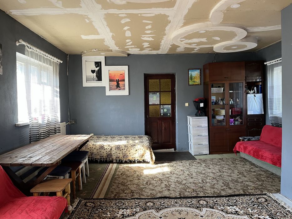 Просторий будинок для сім'ї, 150 м², у Звягелі, 4 кімнати,Від власника