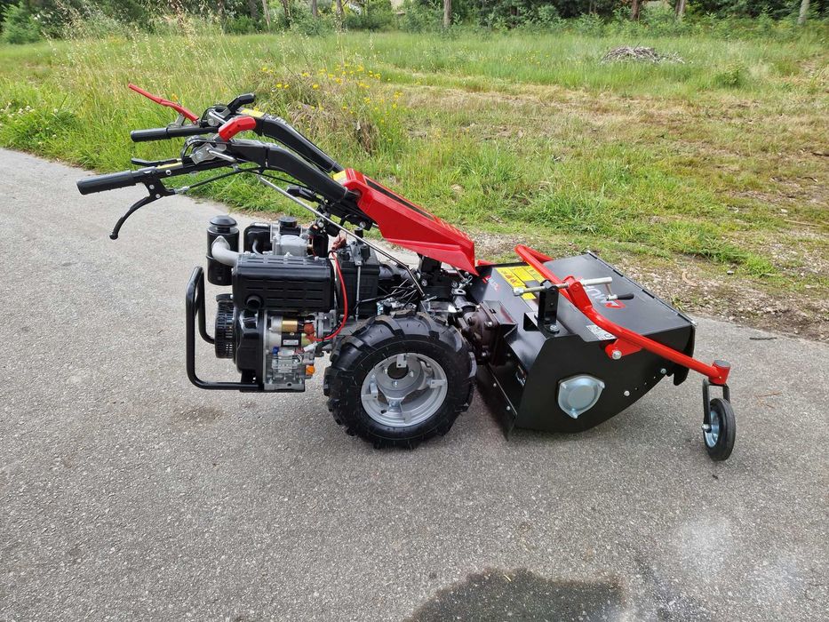 Motocultivador 10cv com Triturador Martelos 70 cm