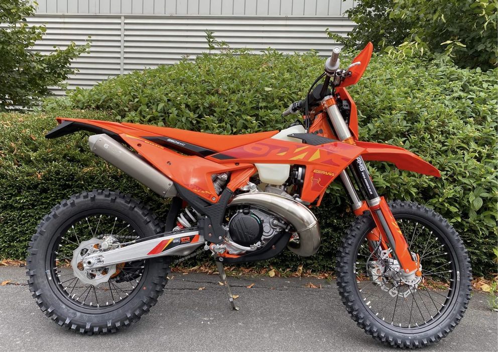 Plastiki Tbi Six days Espania Ktm Excf 25 zestaw 24 plastikow Kit
