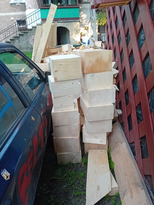 Drewno duże klocki BSH oraz KVH,  SuCh Pozostałości oooroduocyjne więźby dachowych e