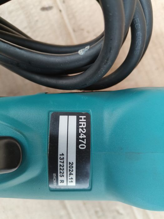Makita HR2470 wiertarka udarowa SDS młotowiertarka walizka