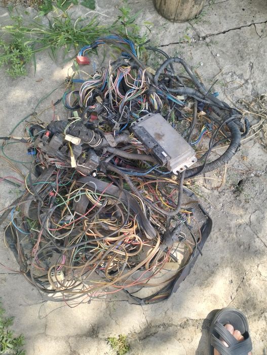 Двігатель, проводка