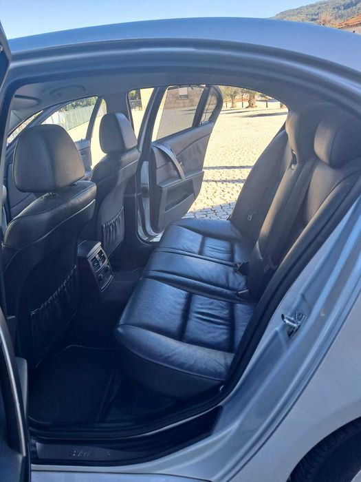 CARRO BMW 520D 2006