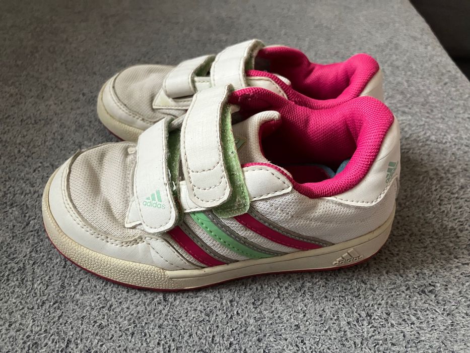 Adidaski rozmiar 27