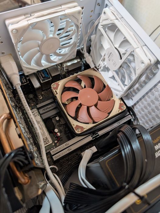 Mini pc I7-9700f, Radeon 6500xt