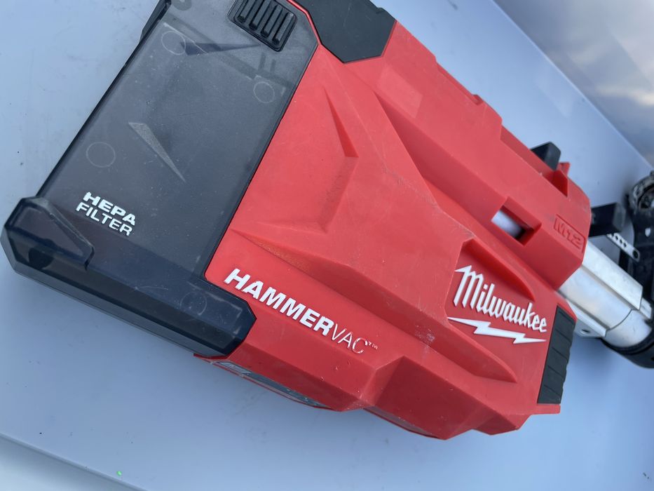 Milwaukee M12 UDEL Odsysacz do młotków M12 UDEL, rok 2023
