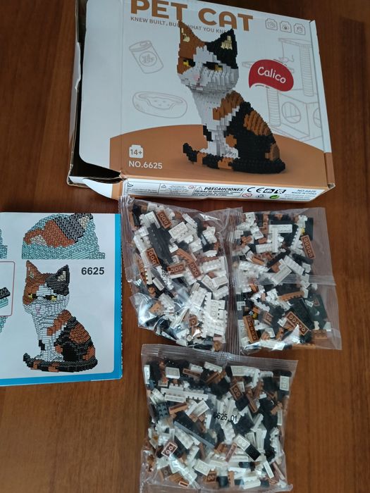 Klocki konstrukcyjne kotek 14+