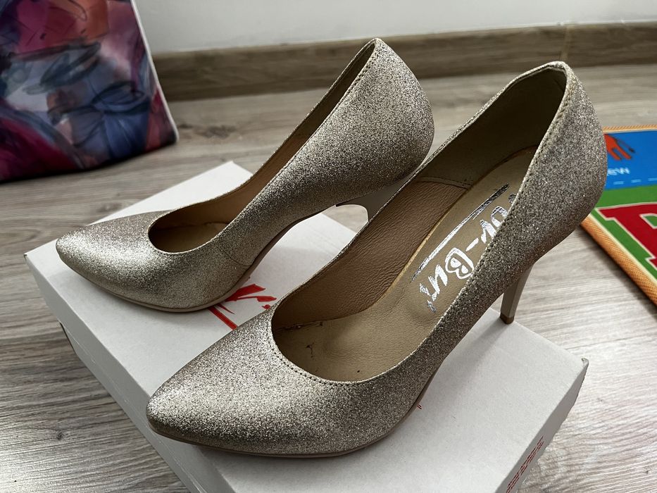 Nowe damskie szpilki rozmiar 36