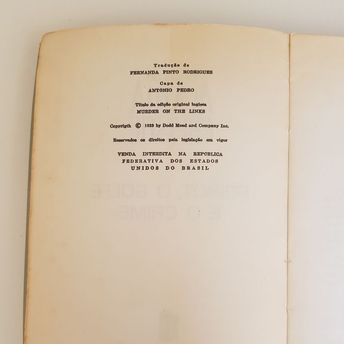 Livro Agatha christie muito antigo