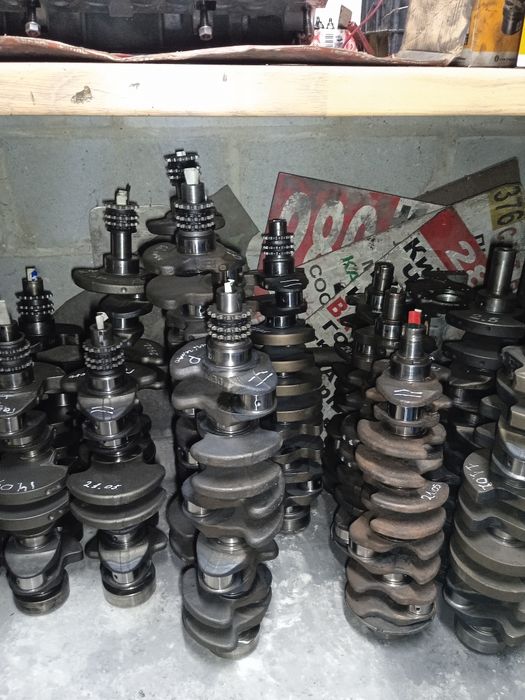 Колін вала мерседес  2.2 2.7 2.9