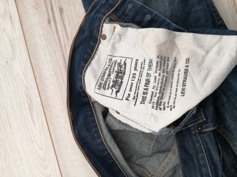 Spodnie LEVI'S jeansy modne!! Nowe!!