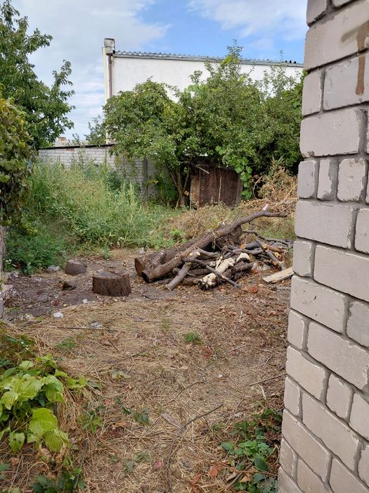 Продам 1/2 будинку з ділянкою 3,75 сотки у Світловодську