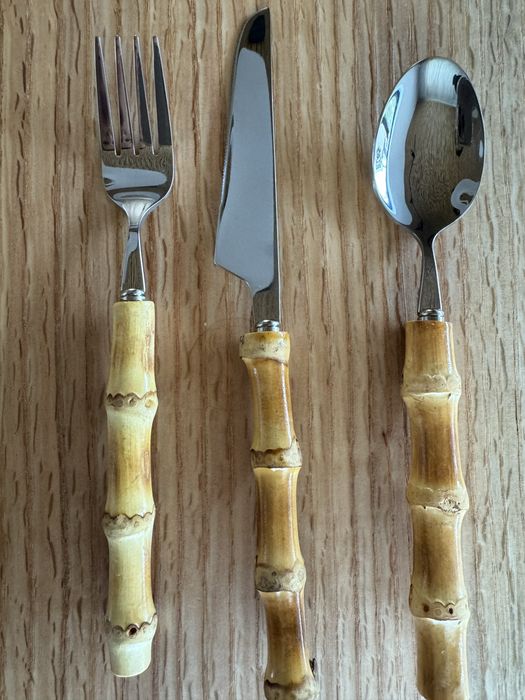 Talheres aço inox cabo bambu