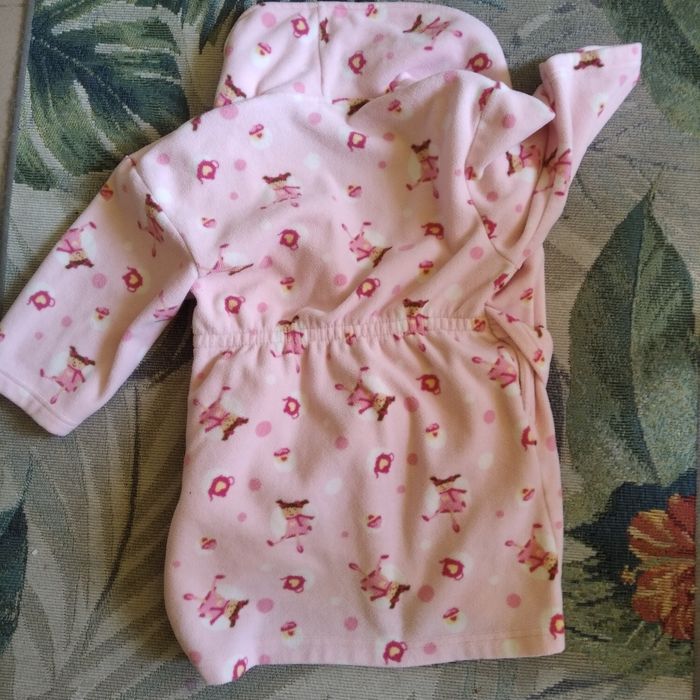 Szlafrok dziewczęcy na 104 cm Primark