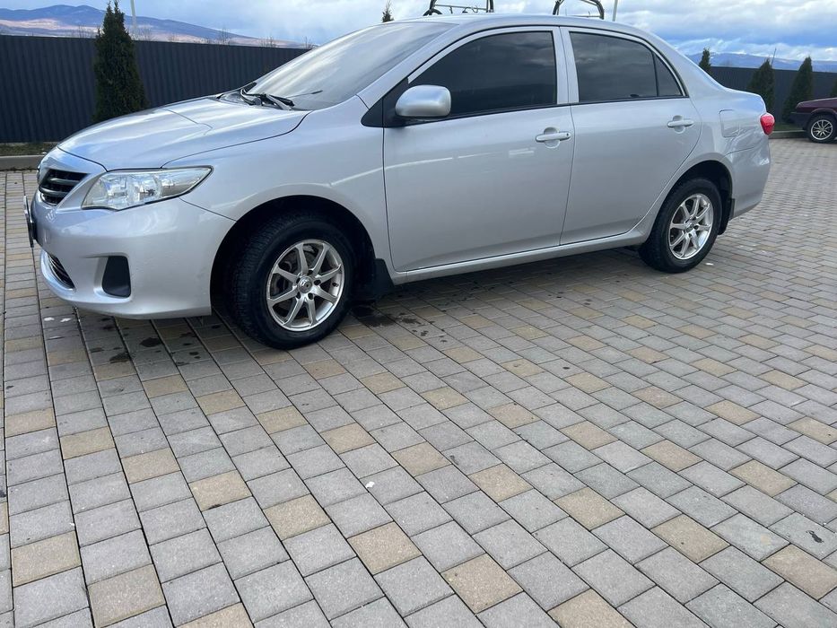 Toyota Corolla 2010 рік 1.3 бензин
