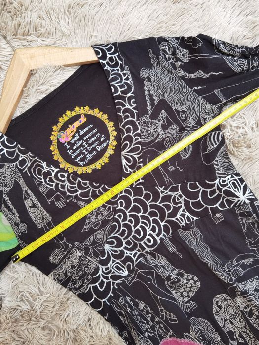 Krótka sukienka Desigual S (36) / M (38)