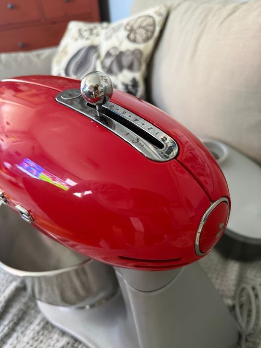 Batedeira com Taça SMEG Anni 50 SMF02RDEU (4.8 L) c/garantia 3 anos