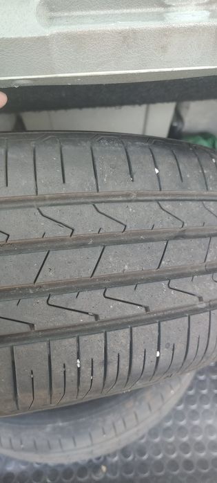 Pneus 205/60 r16