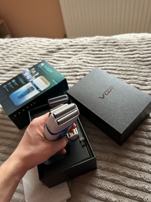 Продаю тример/шейвер (електробритва) VGR