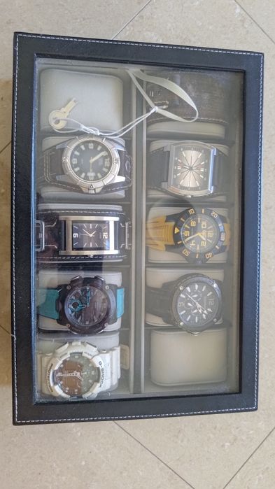 Vendem - se relógios
