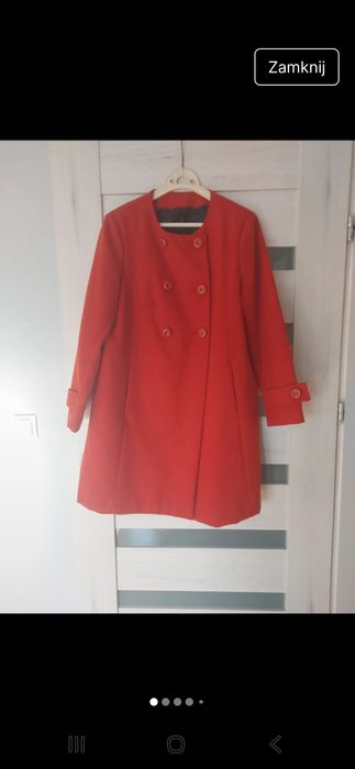 Płaszczyk damski w ceglastym kolorze