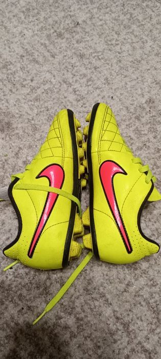 Korki Nike Tiempo rozm. 28.5 chłopięce