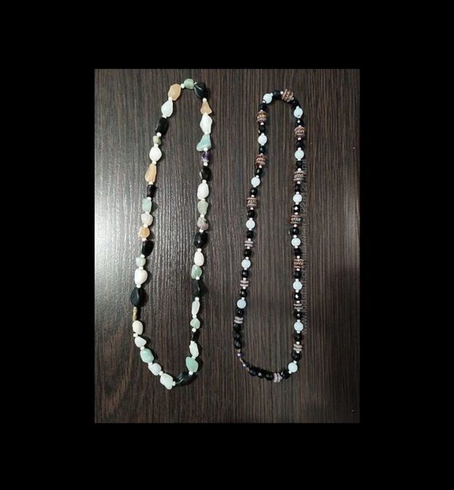 Різнокольорові буси, браслети