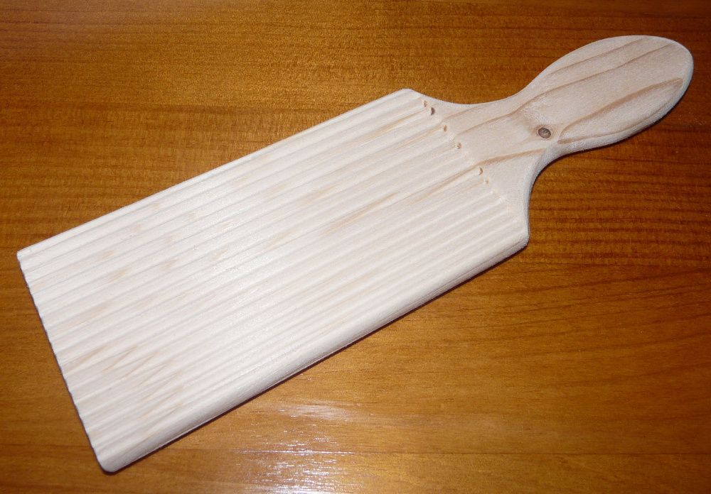 Tábua para fazer Gnocchi em madeira