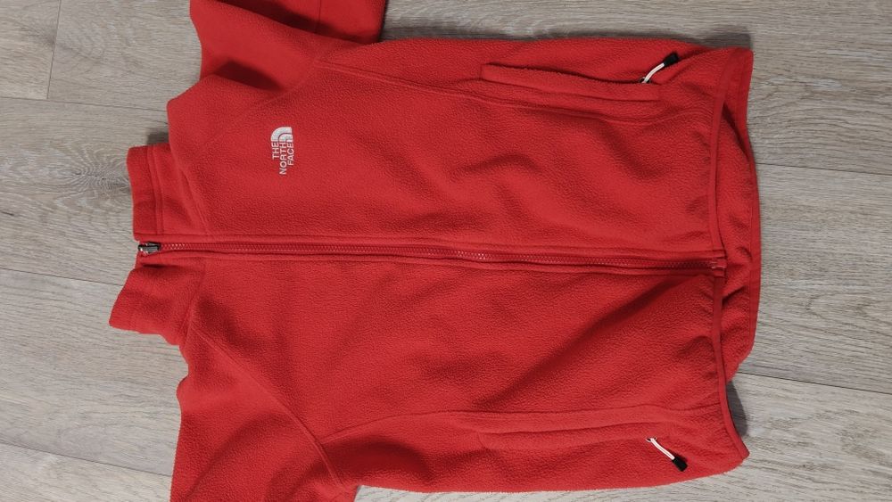 The North Face szara bluza polar czerwony, S