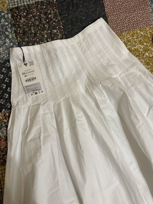 Біла спідниця Zara