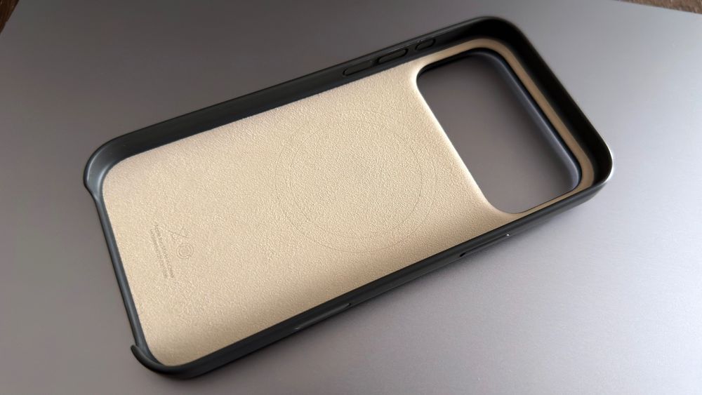 Etui BEATS zgodne z MagSafe do iPhone 17 Pro MAX