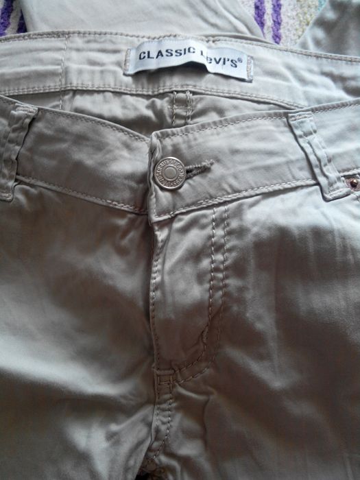 Брюки Levi strauss светлые