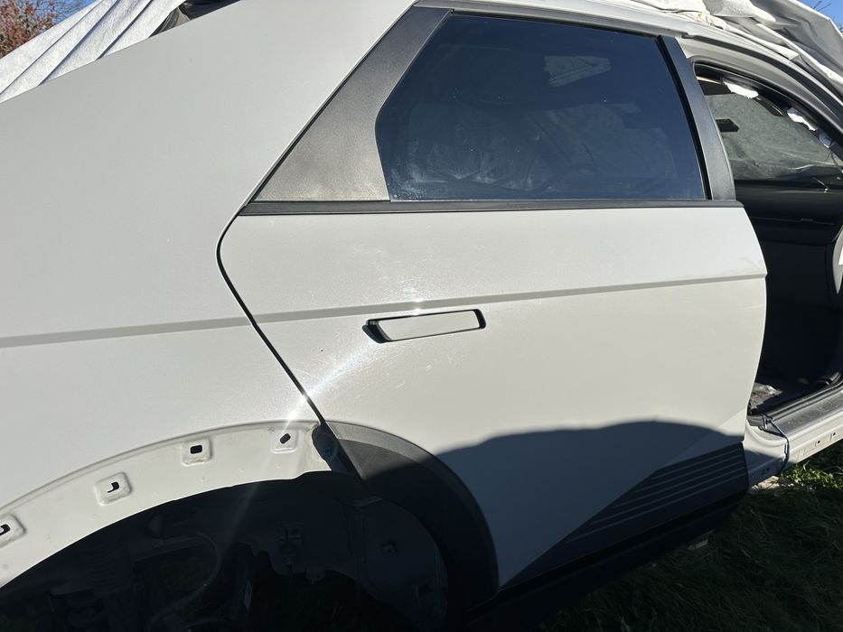 Дверка задня права Hyundai Ioniq 5 C5G