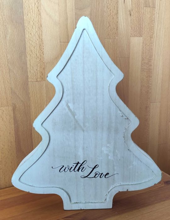 Drewniana choinka biała dekoracja