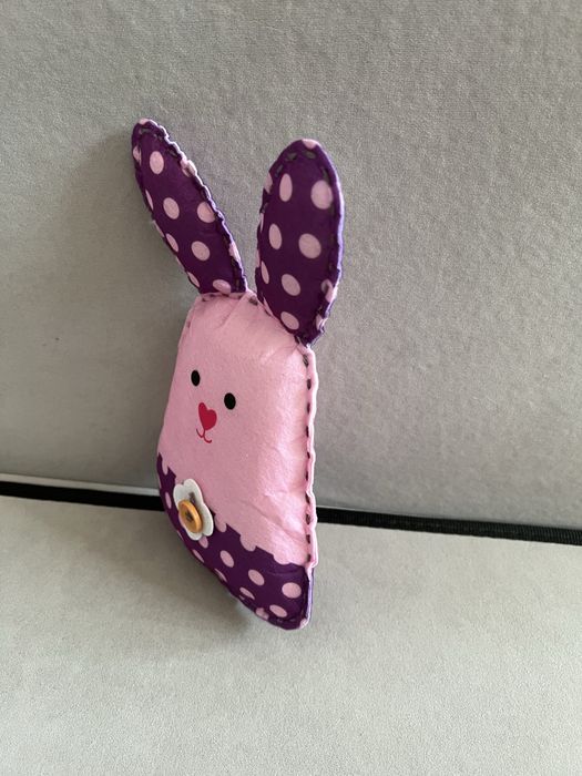 Boneco Coelhinho Artesanal – Feito à Mão e Super Fofo!