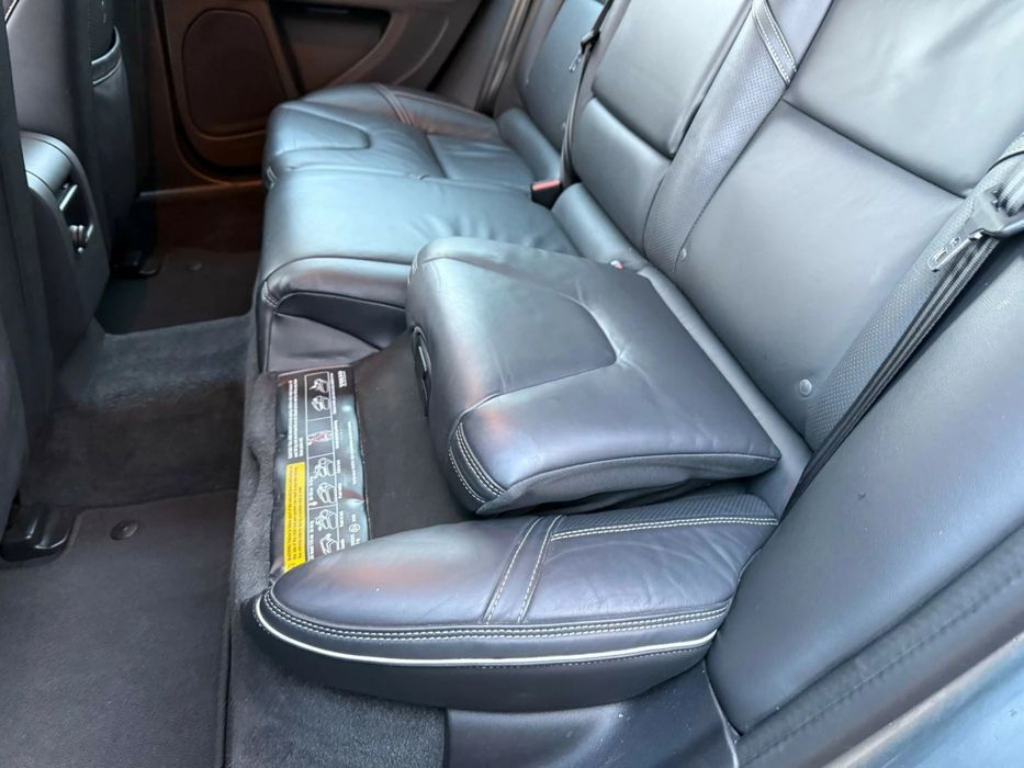 Volvo V60 D6 Híbrido Plug in — photo 4