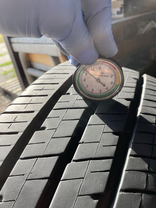 215/70 R15C Continental Vanco2 /2шт./ як нові