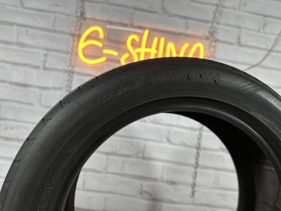 Комплетк і Пара 245 50 19 Yokohama Advan Sport