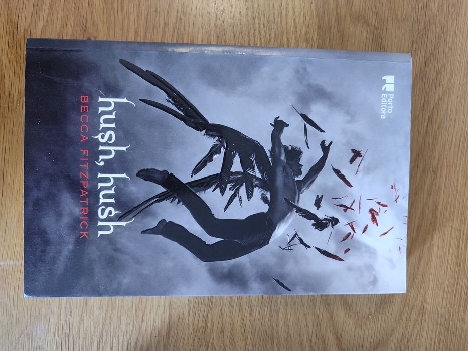 Hush Hush de Beca Fitzpatrick