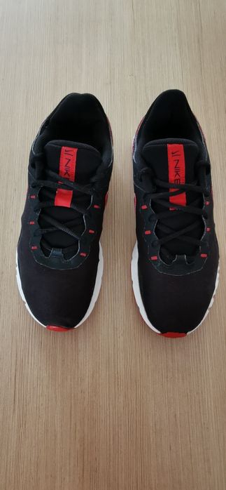 Buty Nike Legend Essential 2 Rozmiar 42 Wkładka 26,5 cm


 Rozmiar 42 Wkładka 26,5 cm