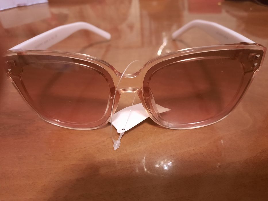 Сонцезахисні окуляри 8 шт.