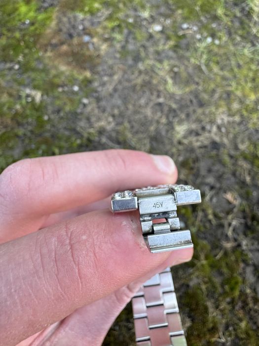 Жіночий годинник Dolce & Gabbana D&G з камінням – модний аксесуар